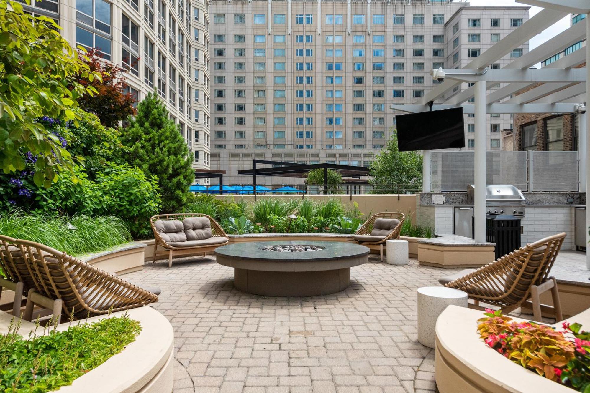 The Bernardin Gold Coast Luxury Apartments Near Magnificent Mile Chicago Eksteriør bilde
