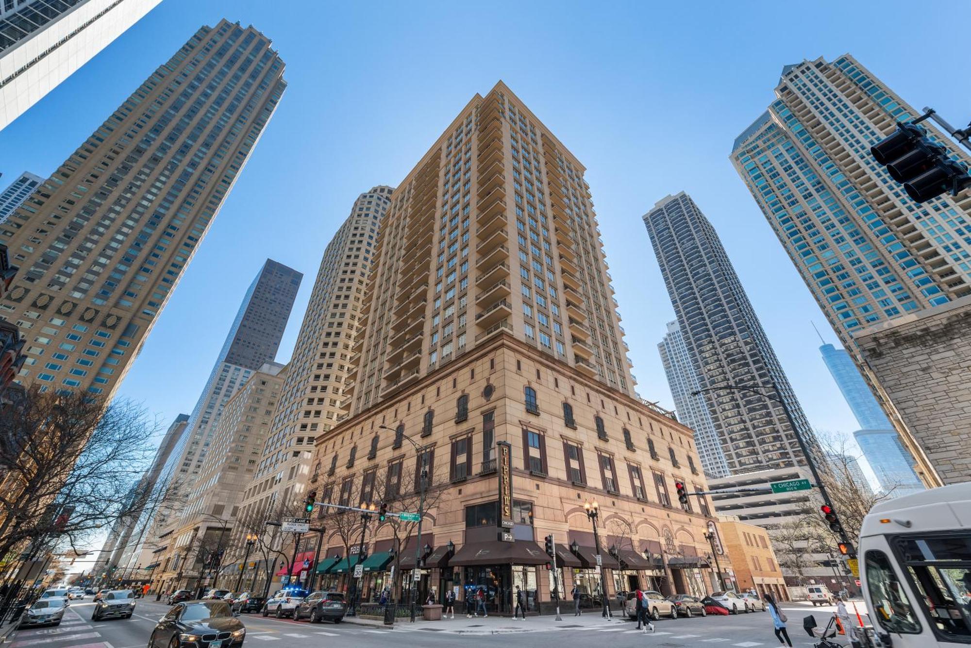 The Bernardin Gold Coast Luxury Apartments Near Magnificent Mile Chicago Rom bilde