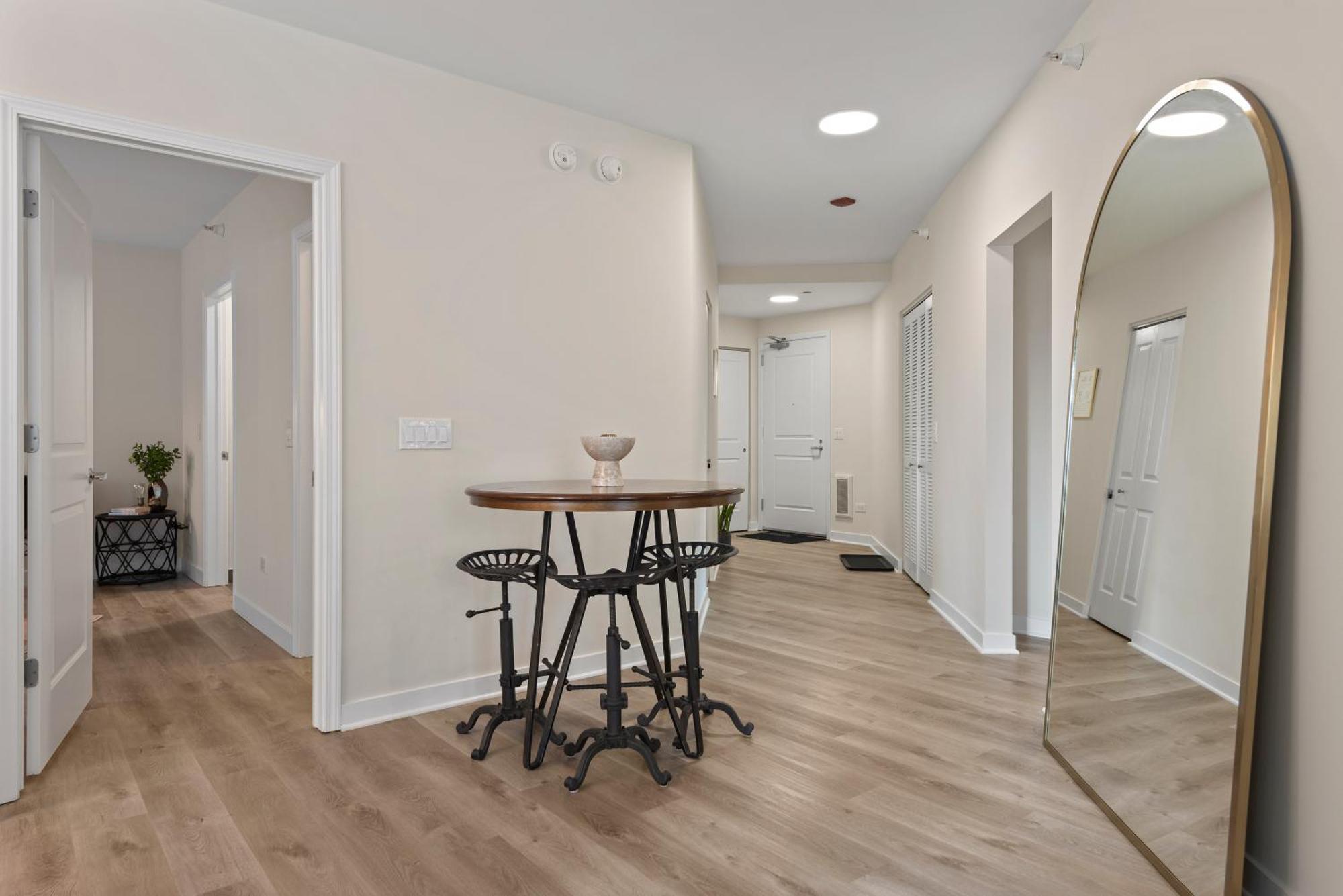 The Bernardin Gold Coast Luxury Apartments Near Magnificent Mile Chicago Eksteriør bilde
